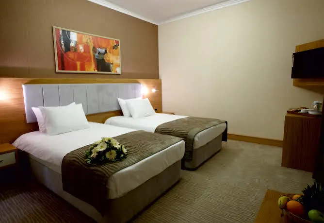 dovsOtel Manisa